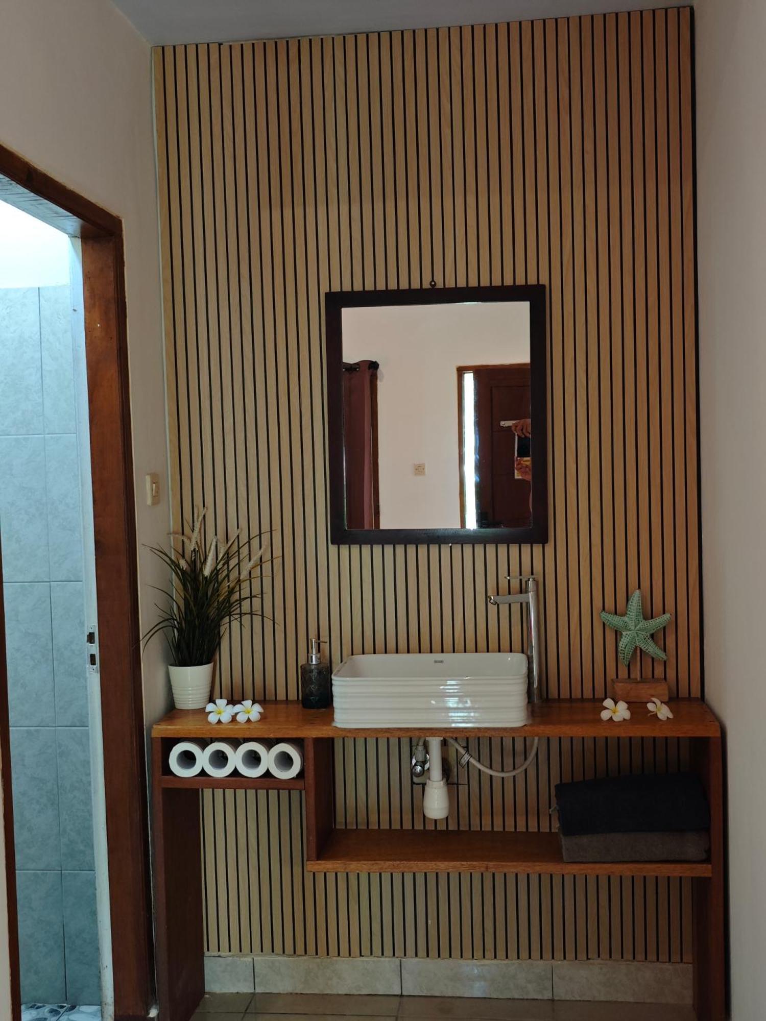 Hotel Surf Camp 79 à Kuta  Chambre photo